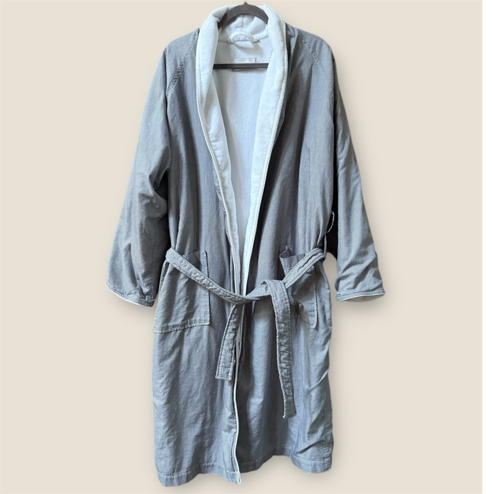 FRETTE Luxury Brand Bathrobe in gray blue pattern white interior